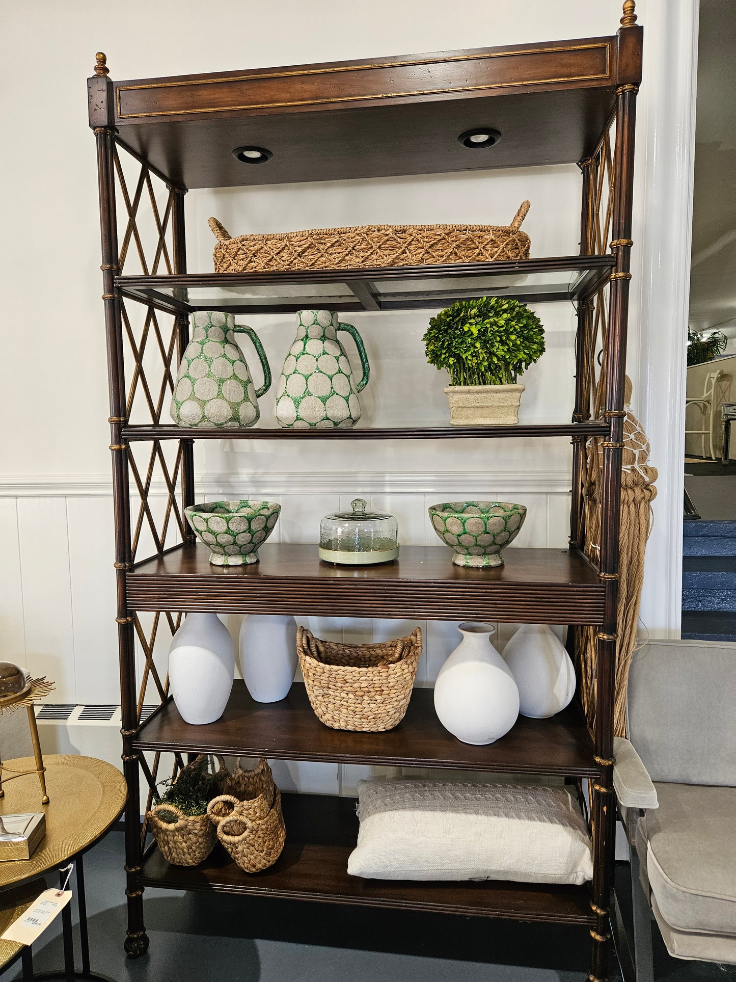 Etagere